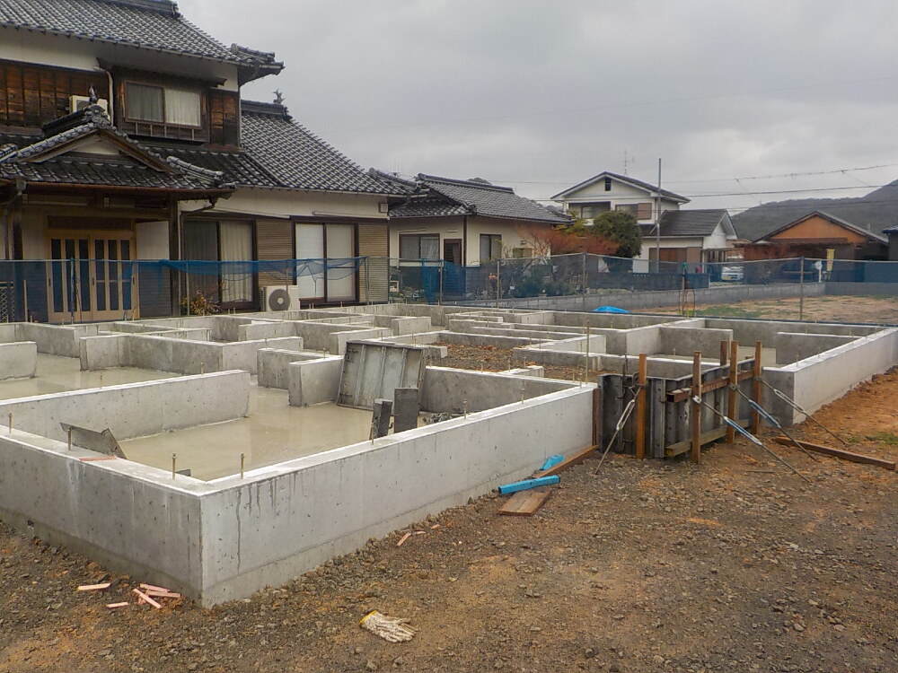 基礎工事
