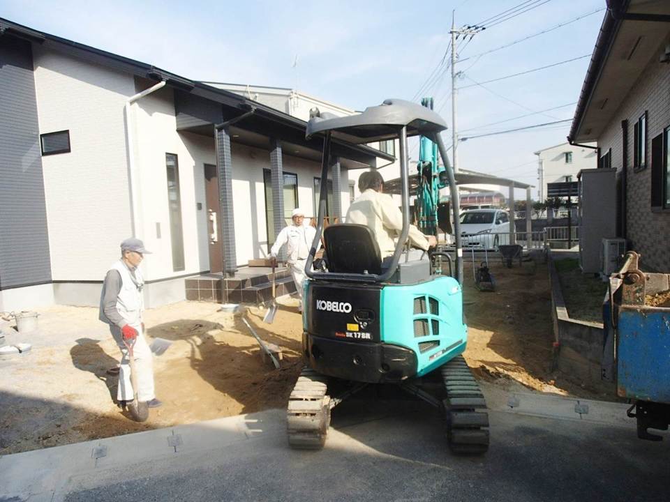 外構工事中