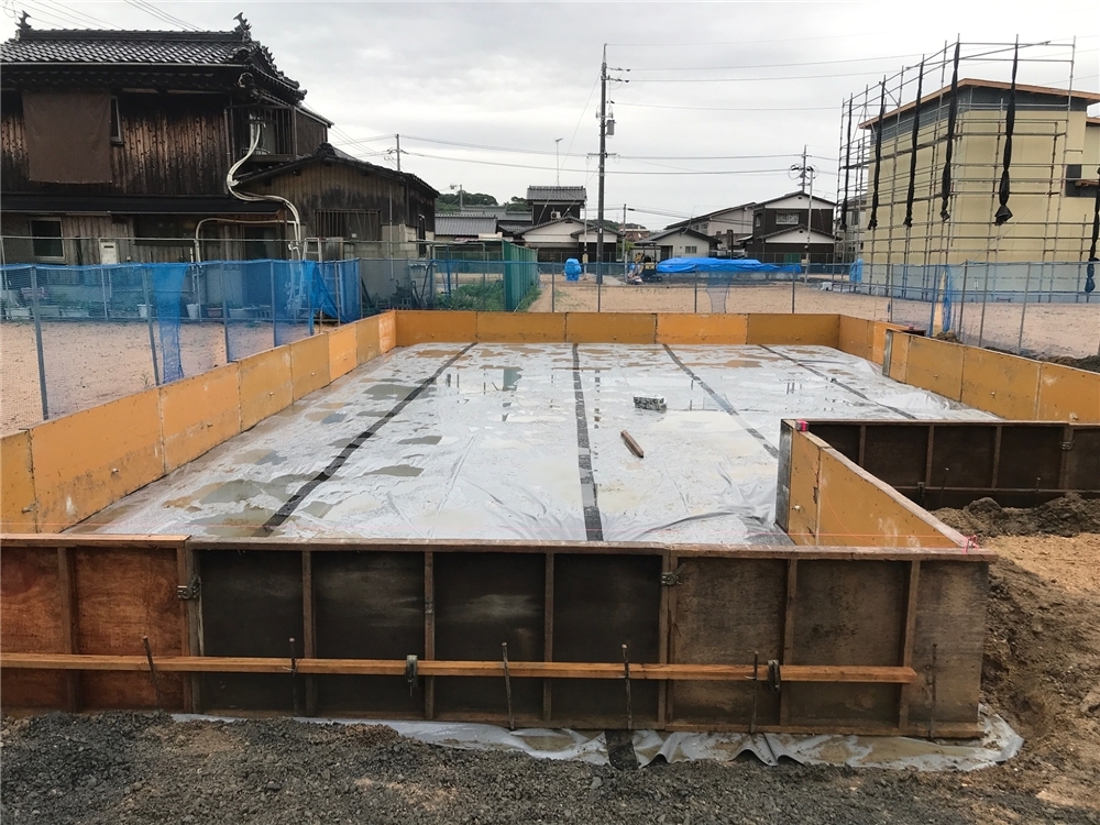 基礎工事
