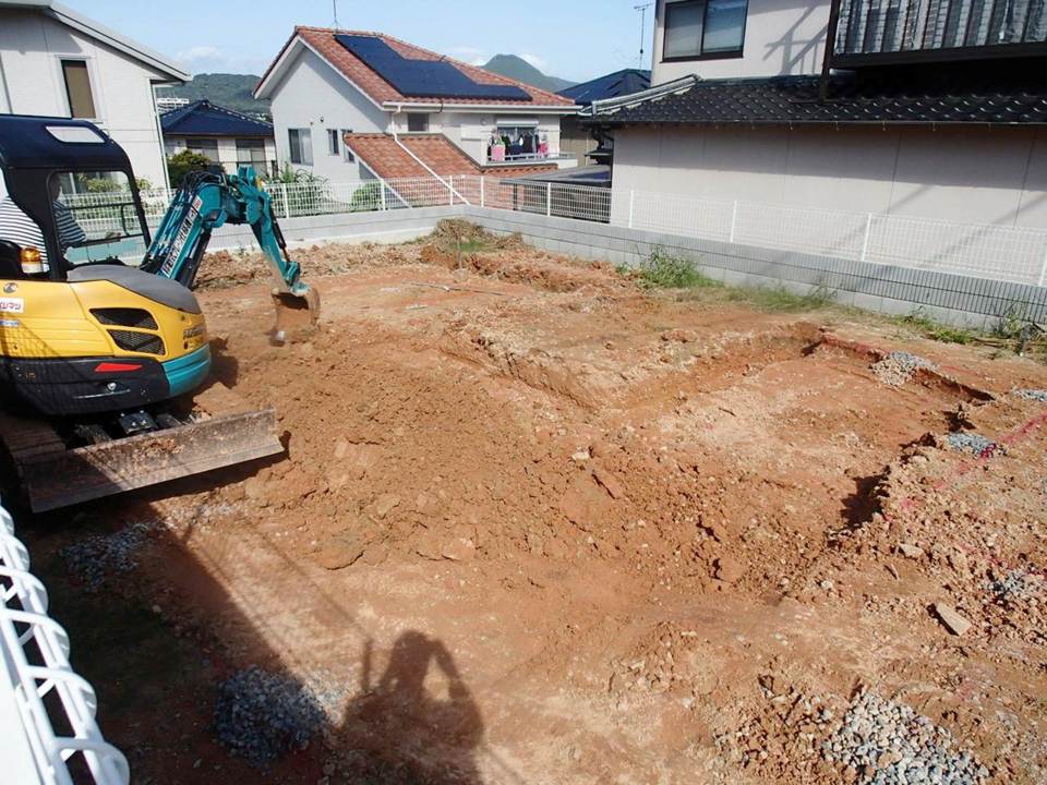 基礎工事中