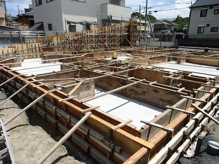 基礎工事