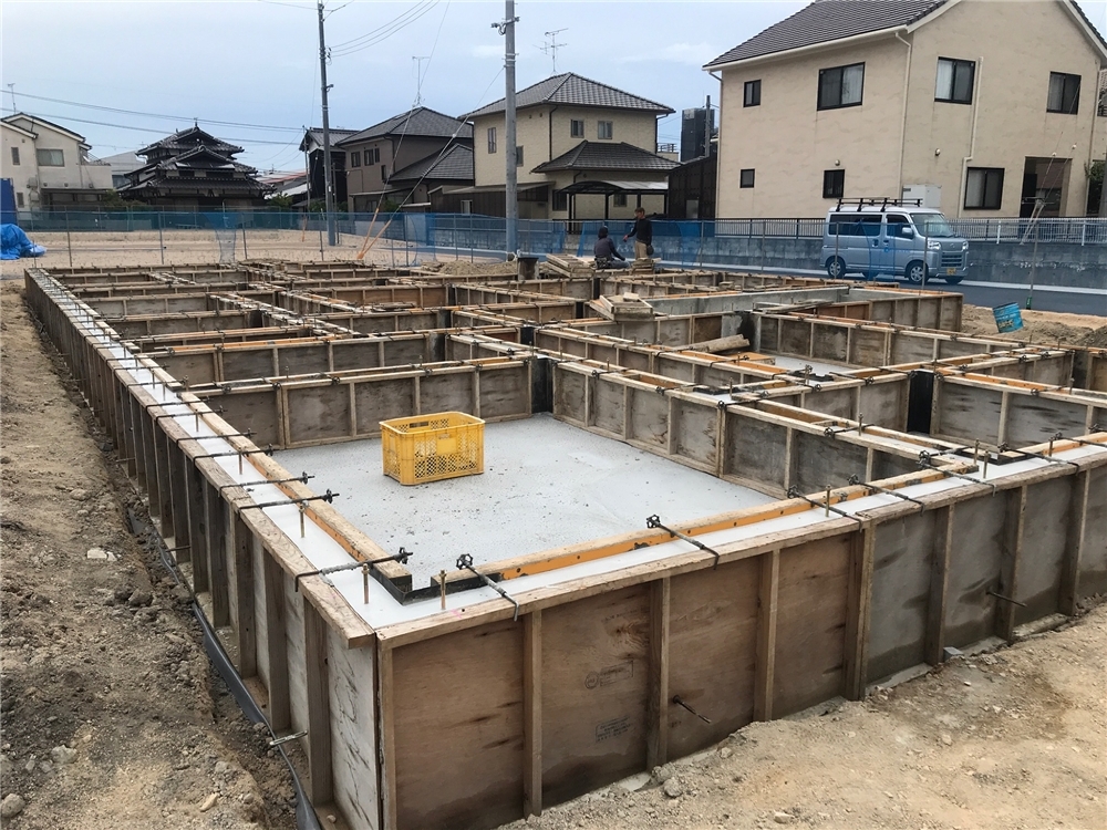 基礎工事