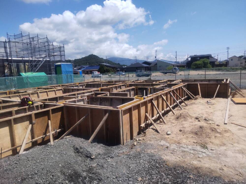 基礎工事