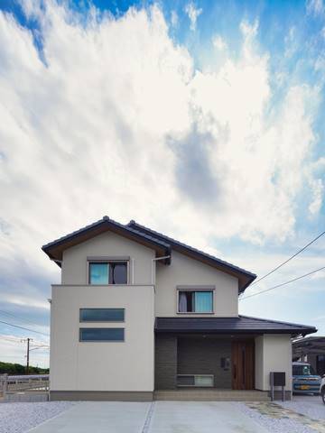 開放感のあるハイ天井リビングの家（下関市清末）