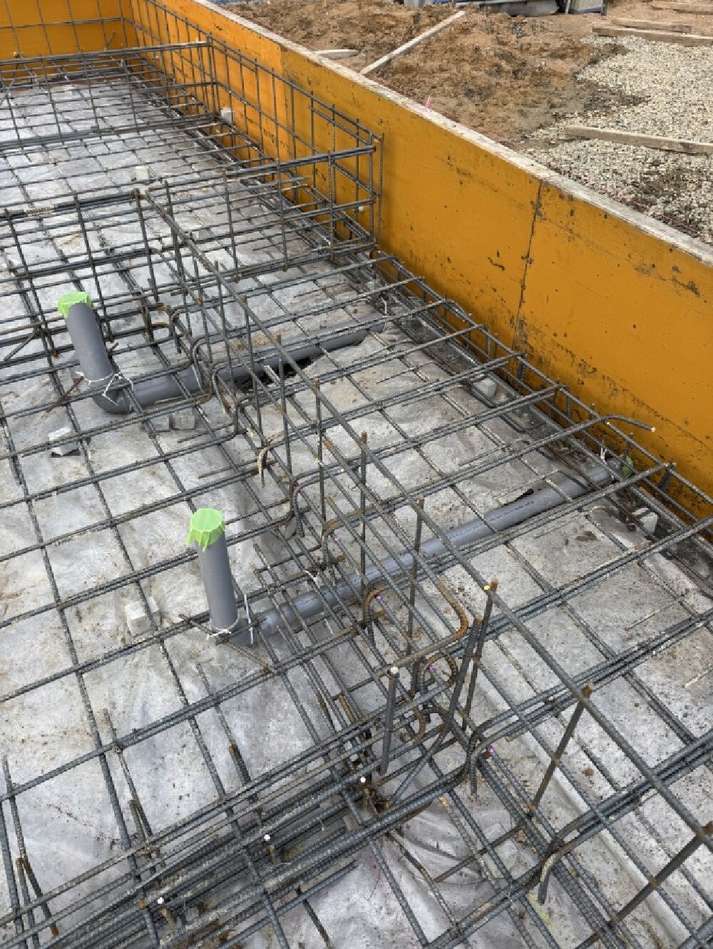 基礎工事