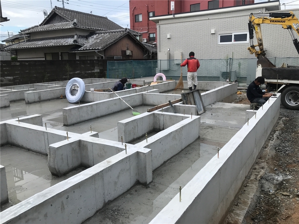 基礎工事