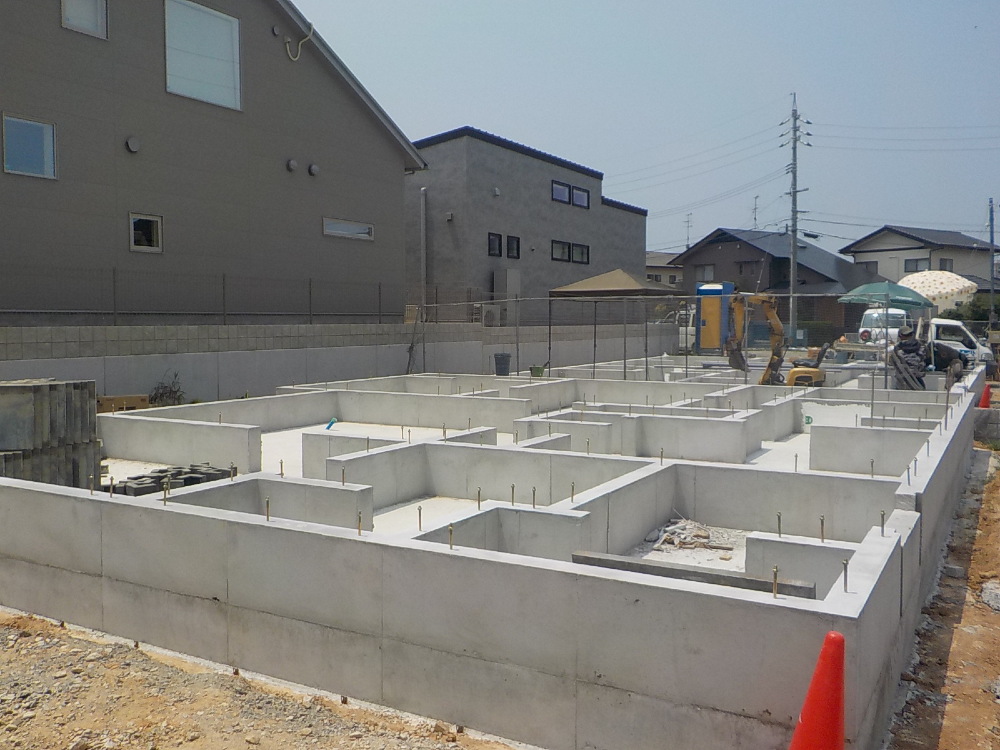 基礎工事