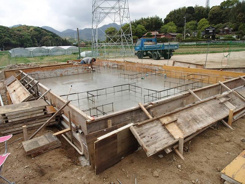 基礎の土間コン打ち