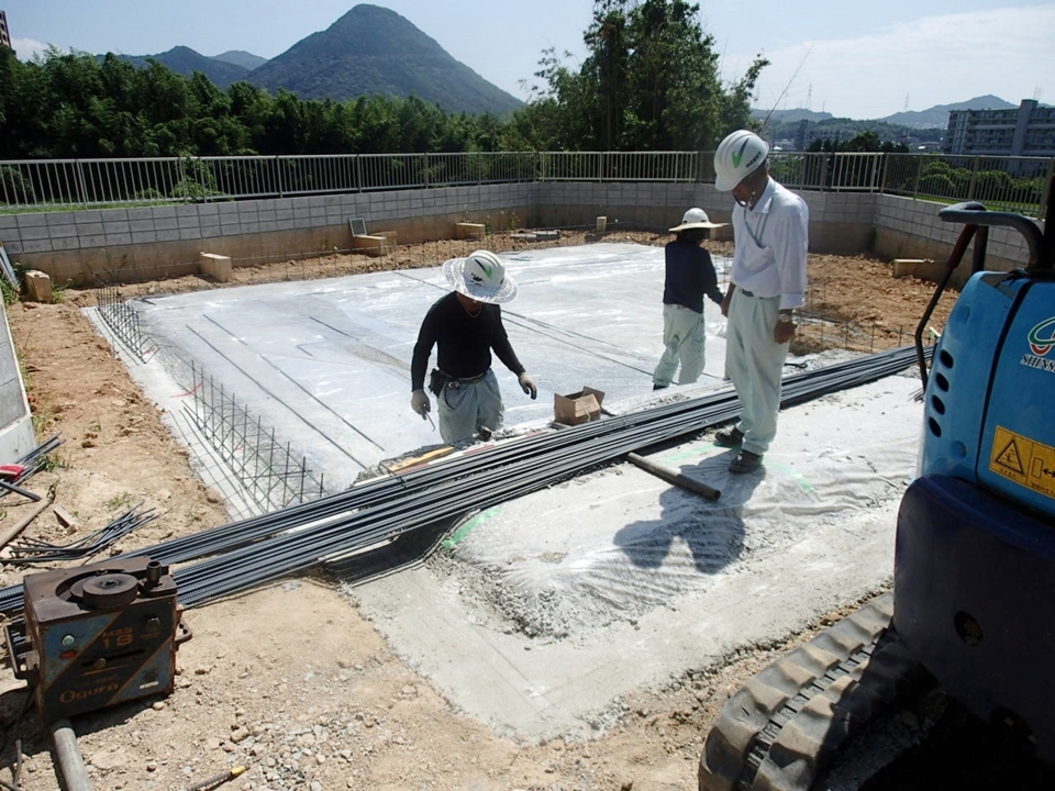 捨てコンクリートの後防湿シート施工