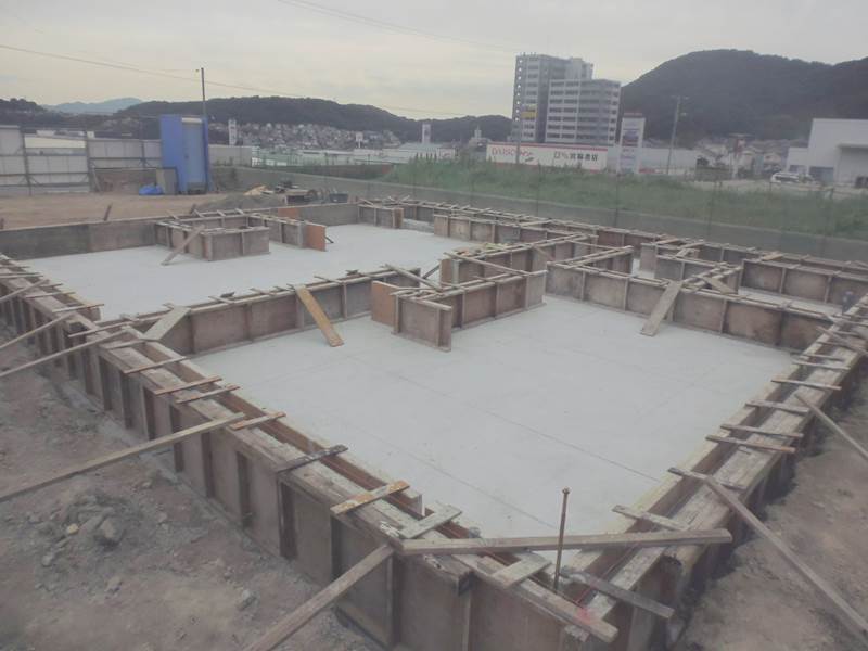 基礎工事