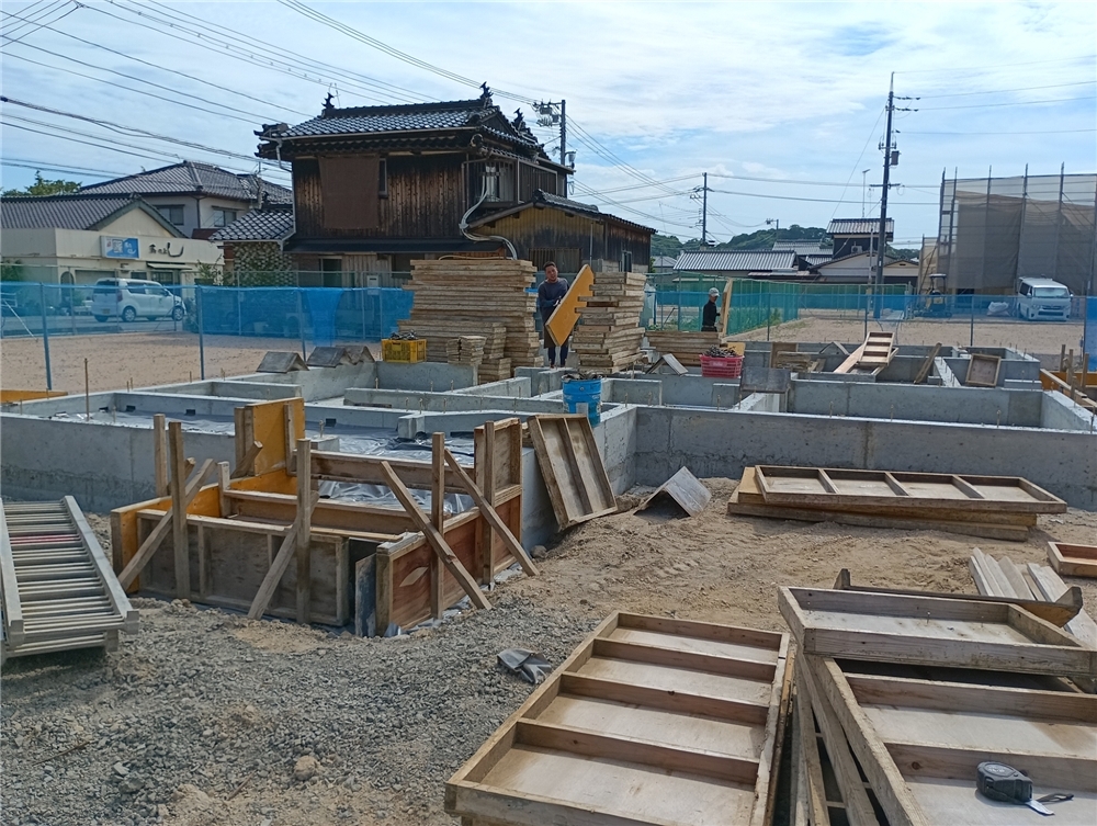 基礎工事