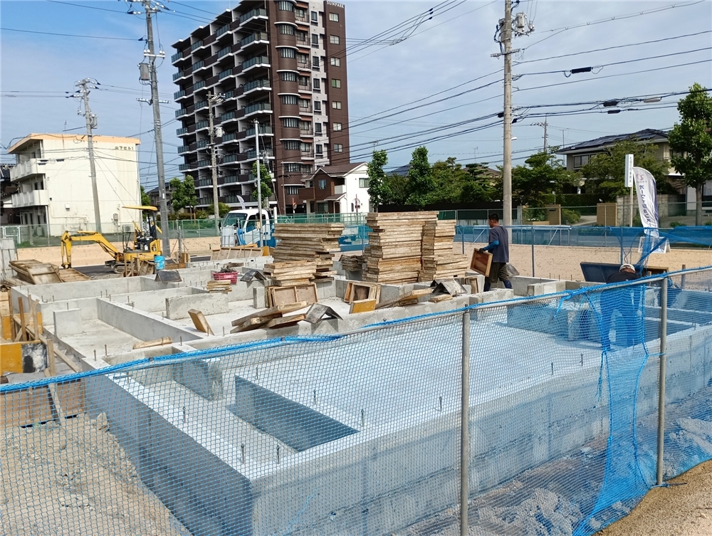 基礎工事