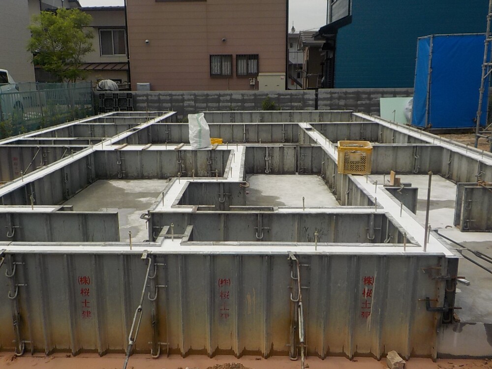 基礎工事