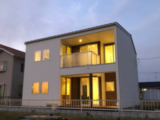 新価格”フレームキッチンのある家”カフェのようなくつろぎ　黒石モデルハウス