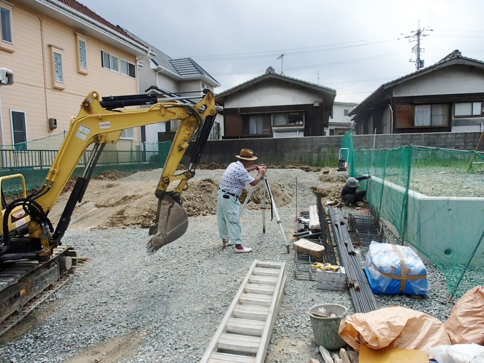 基礎工事中