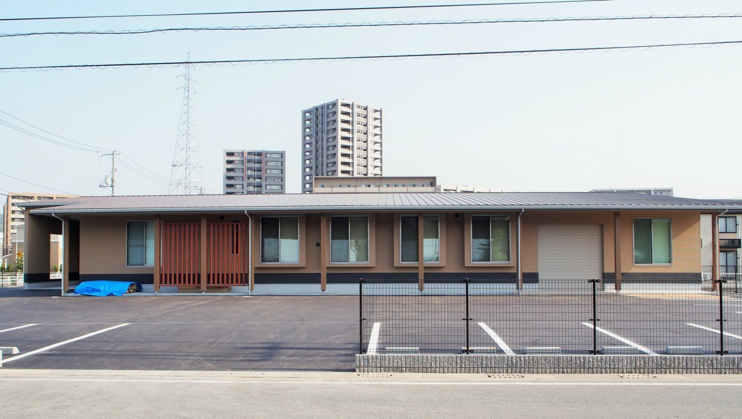 社屋｢光と影｣（山口市）