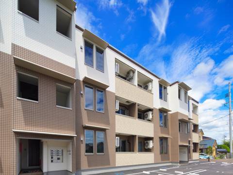 ラルミエール泉（防府市）